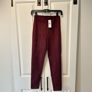Ann Taylor Velvet Leggings in Maroon (Size XS)
